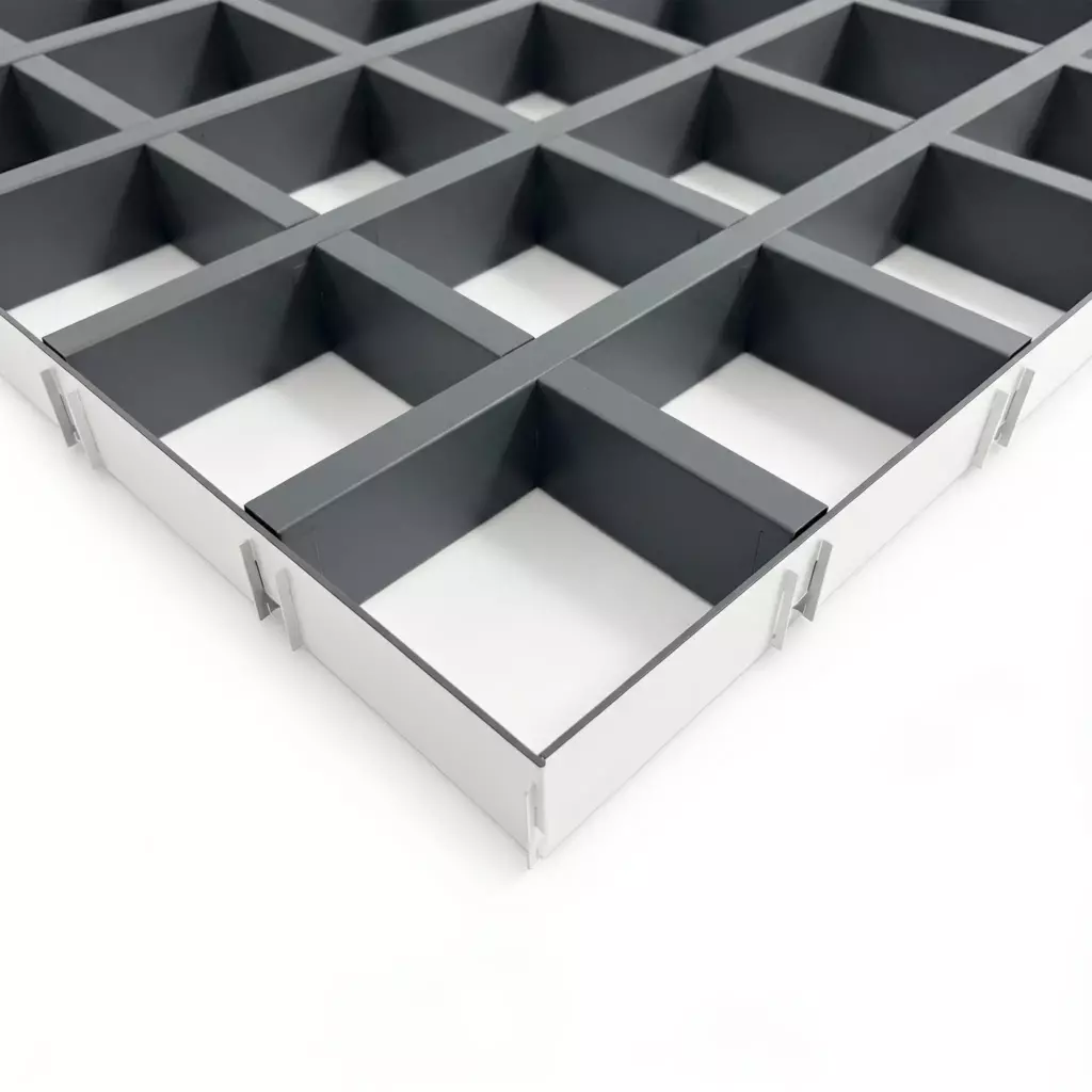 Потолок Грильято GL15 100×100 графит RAL 7024